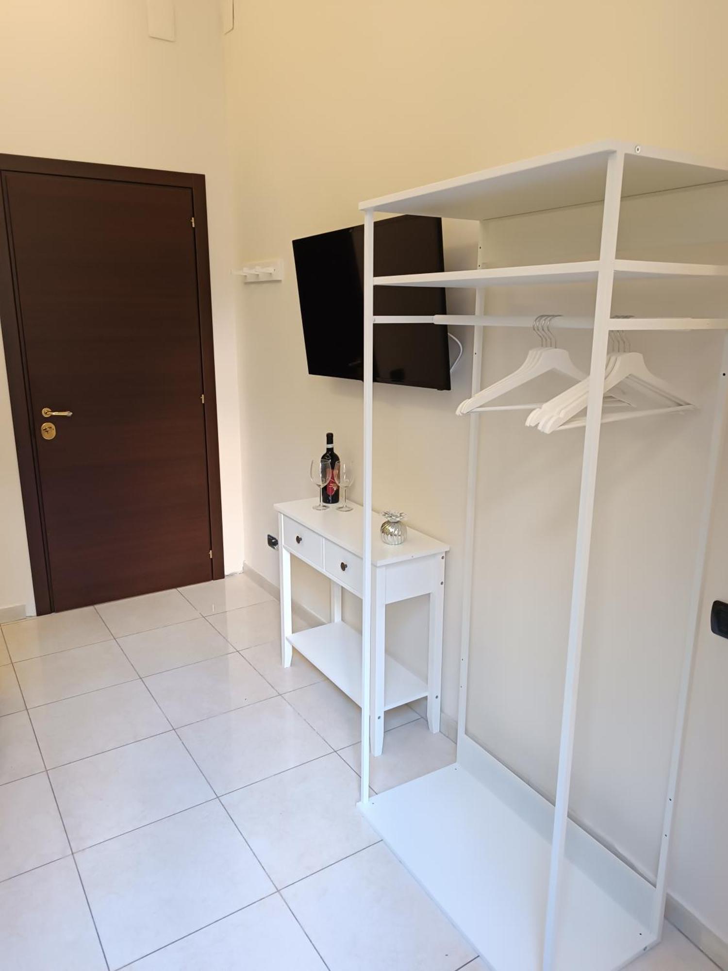 Residenza Geri - Suite And Home Napoli Centro 外观 照片