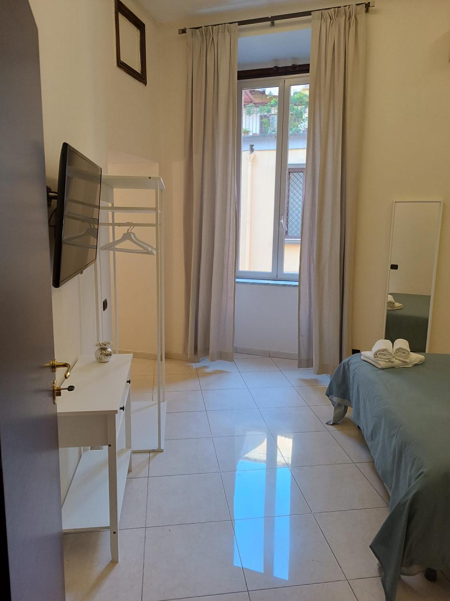 Residenza Geri - Suite And Home Napoli Centro 外观 照片